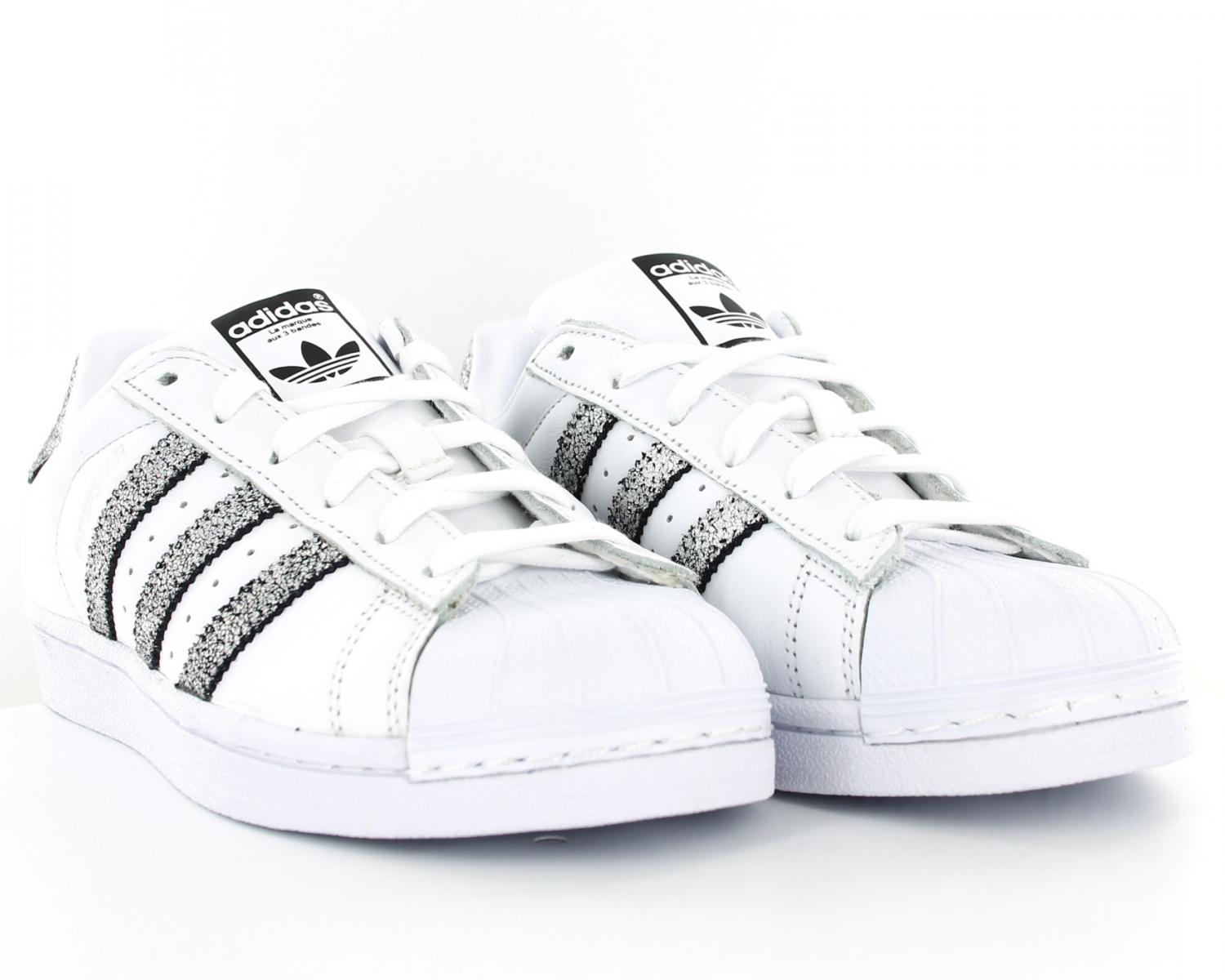 adidas superstar holographique argenté et blanche