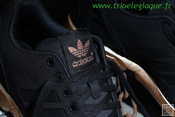 zx flux noir et bronze