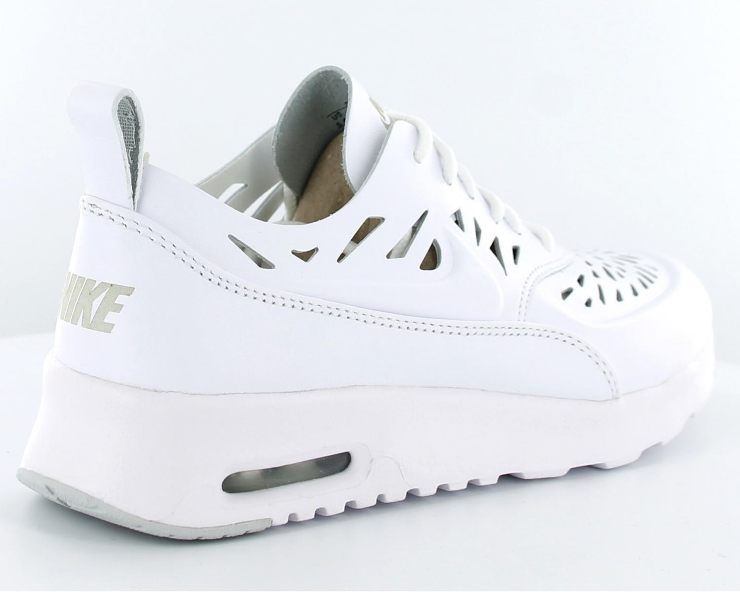 air max thea noir et blanche