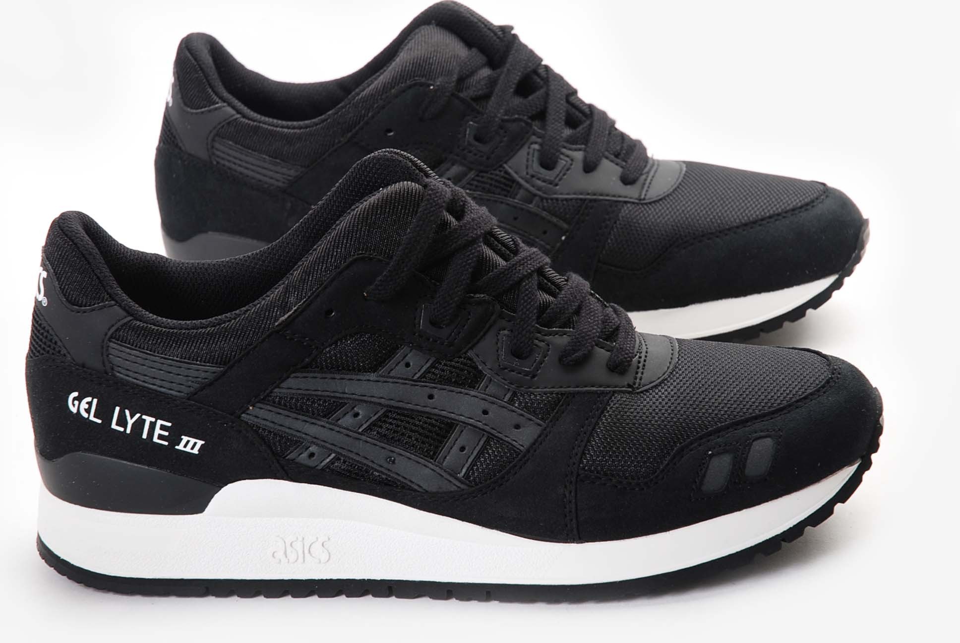 asics gris noir