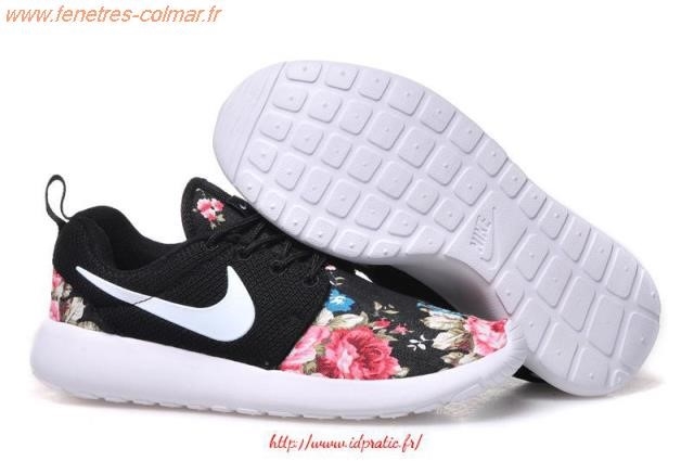 basket roshe run pas cher nike roshe run femme noir fleur,vente chaussures baskets